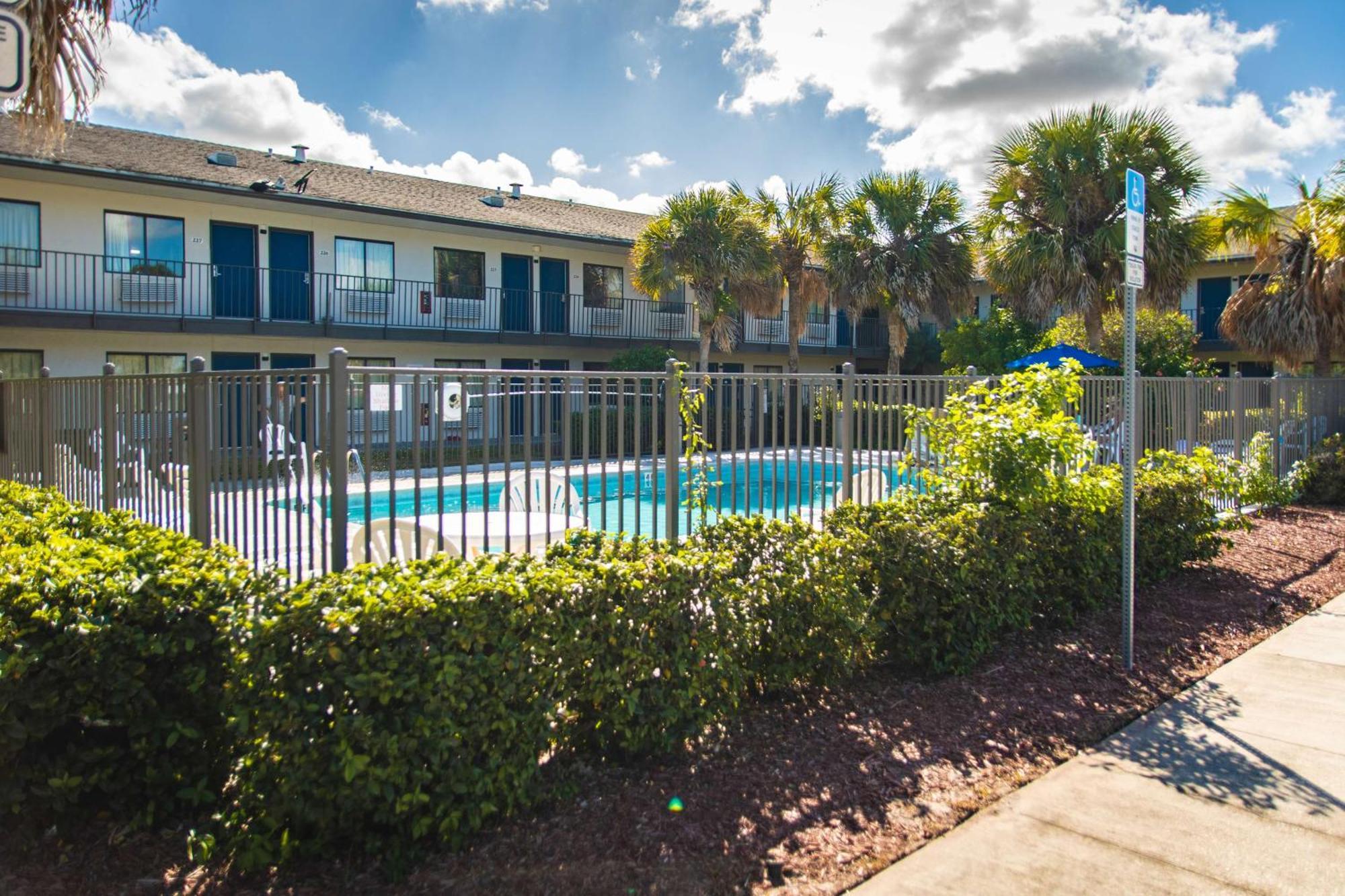 Motel 6-Ft. Pierce, Fl Fort Pierce Eksteriør billede