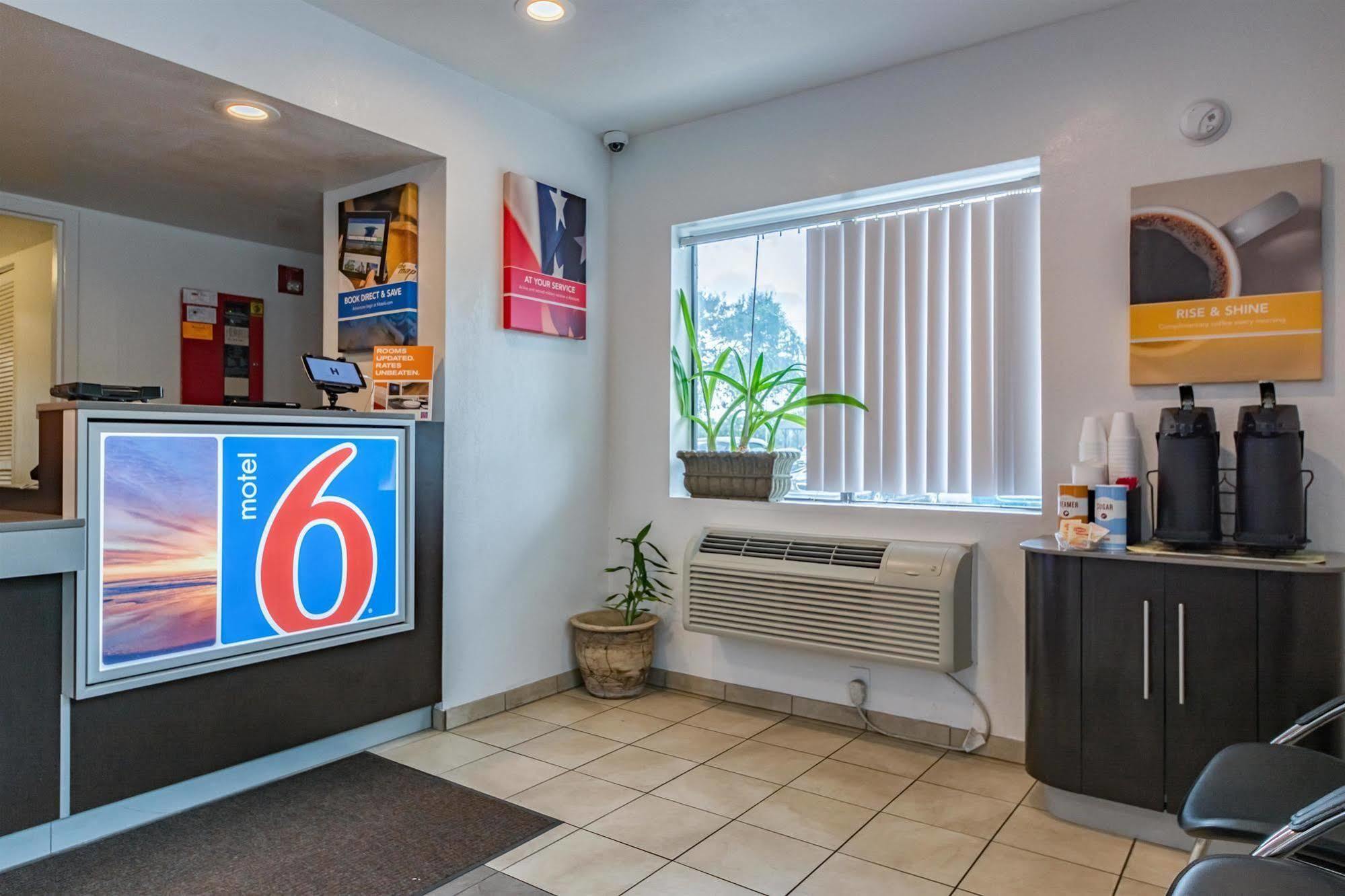 Motel 6-Ft. Pierce, Fl Fort Pierce Eksteriør billede